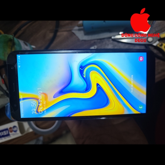 MÀN SAMSUNG J6PLUS/J4PLUS/J4CORE ZIN  NEW